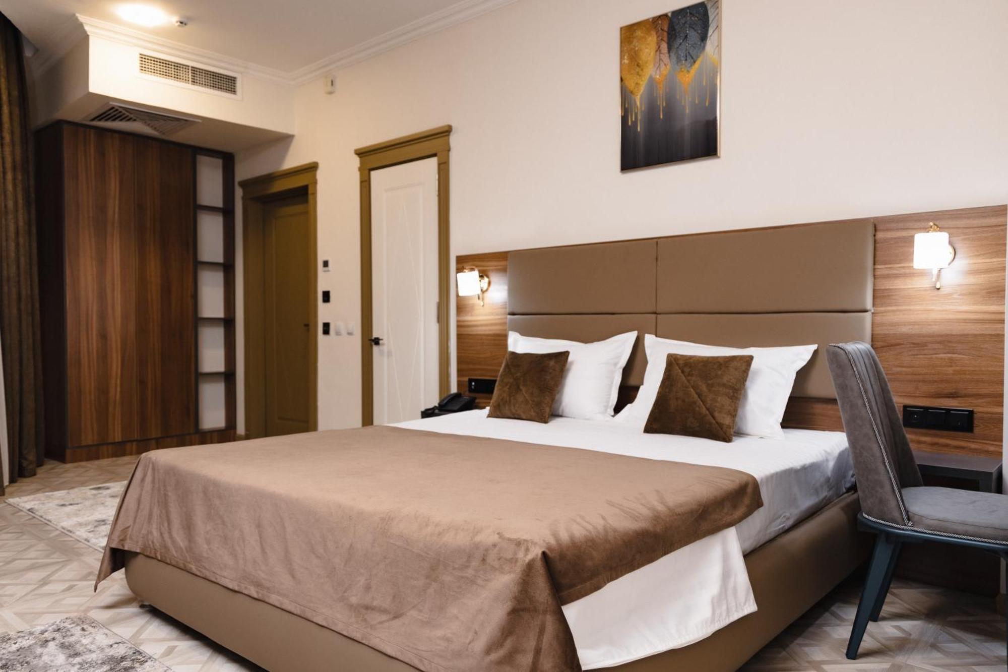 Art Royal Hotel Tashkent Esterno foto